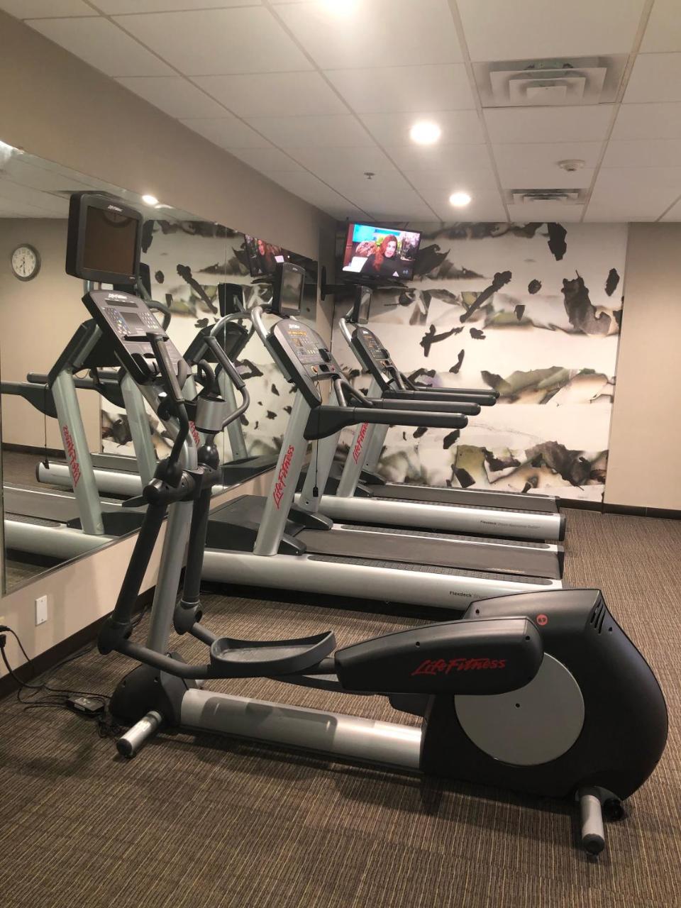 Albany Airport Inn And Suites Latham Εξωτερικό φωτογραφία