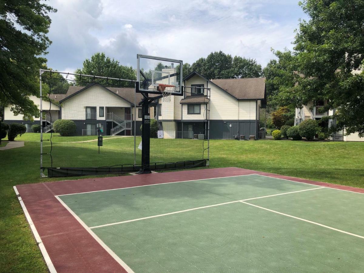 Albany Airport Inn And Suites Latham Εξωτερικό φωτογραφία